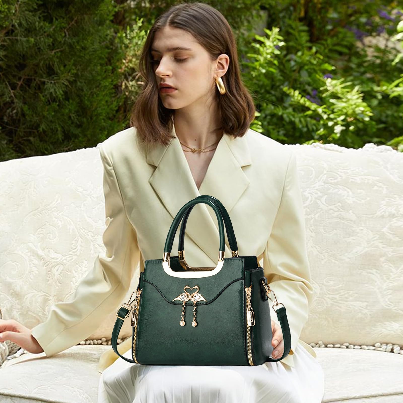 Dark green swan pendant handbag
